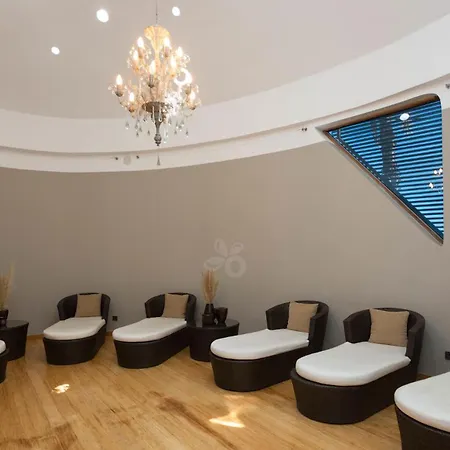 وسبا كوم فندق