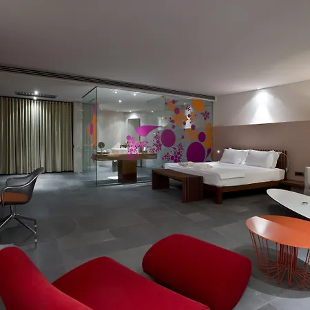 Kuum & Hotel